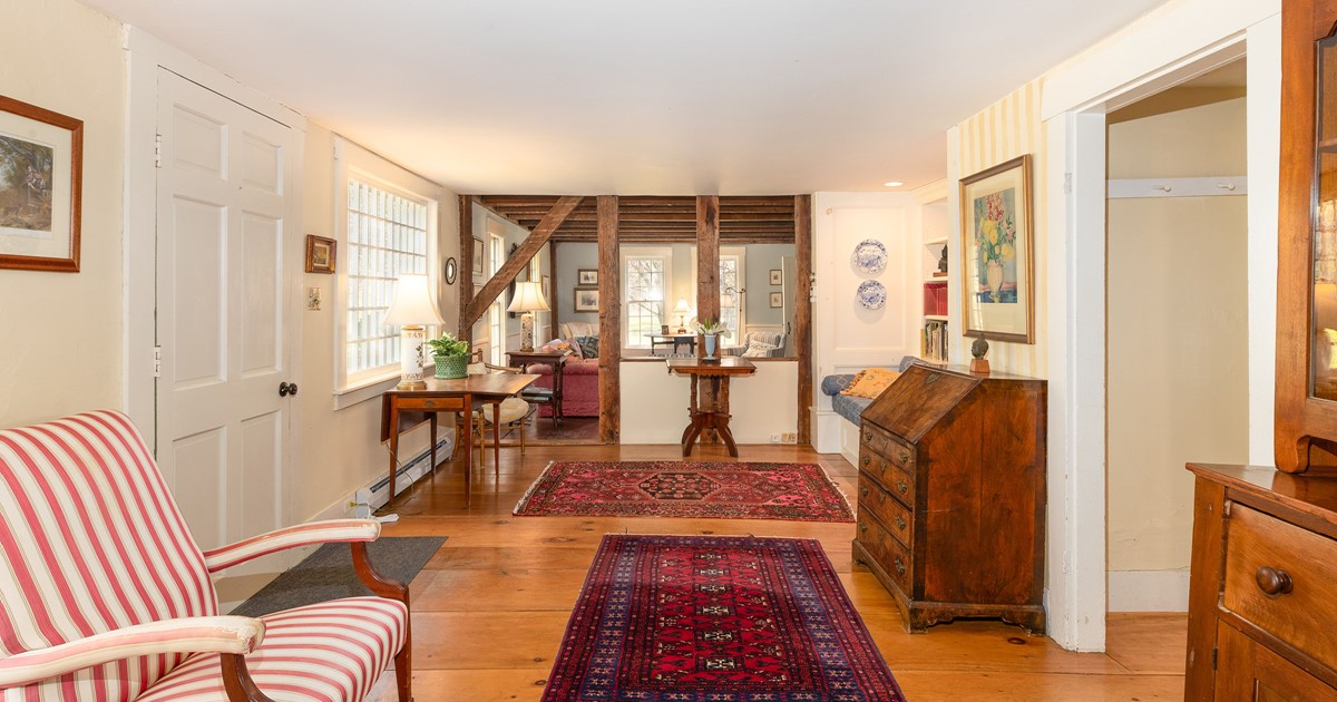 Featured Listings Water's Edge Realty Group